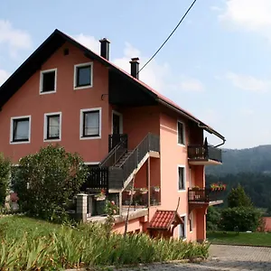  Ostanak kod kuće Zelena Oaza